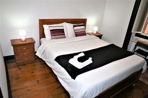 منزل للإقامة Black *